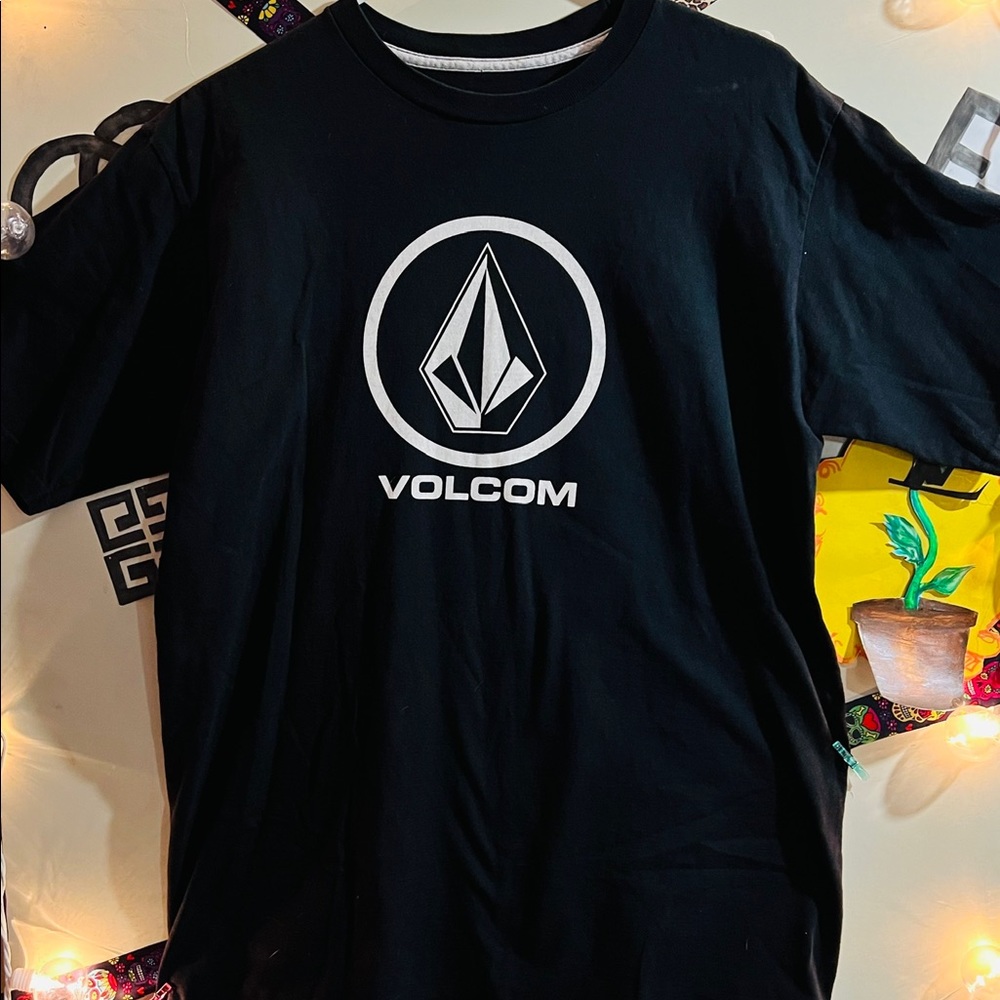 Mens (Large) Volcom Tee